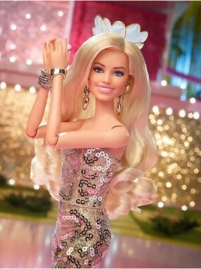 Margot Robbie Barbie The Movie Doll New in Box